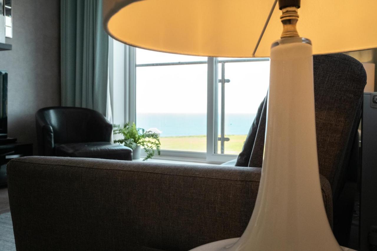 Stunning Sea Views, Luxury Apartment Beaches & Restaurants Are A Short Walk Away Ньюкі Екстер'єр фото