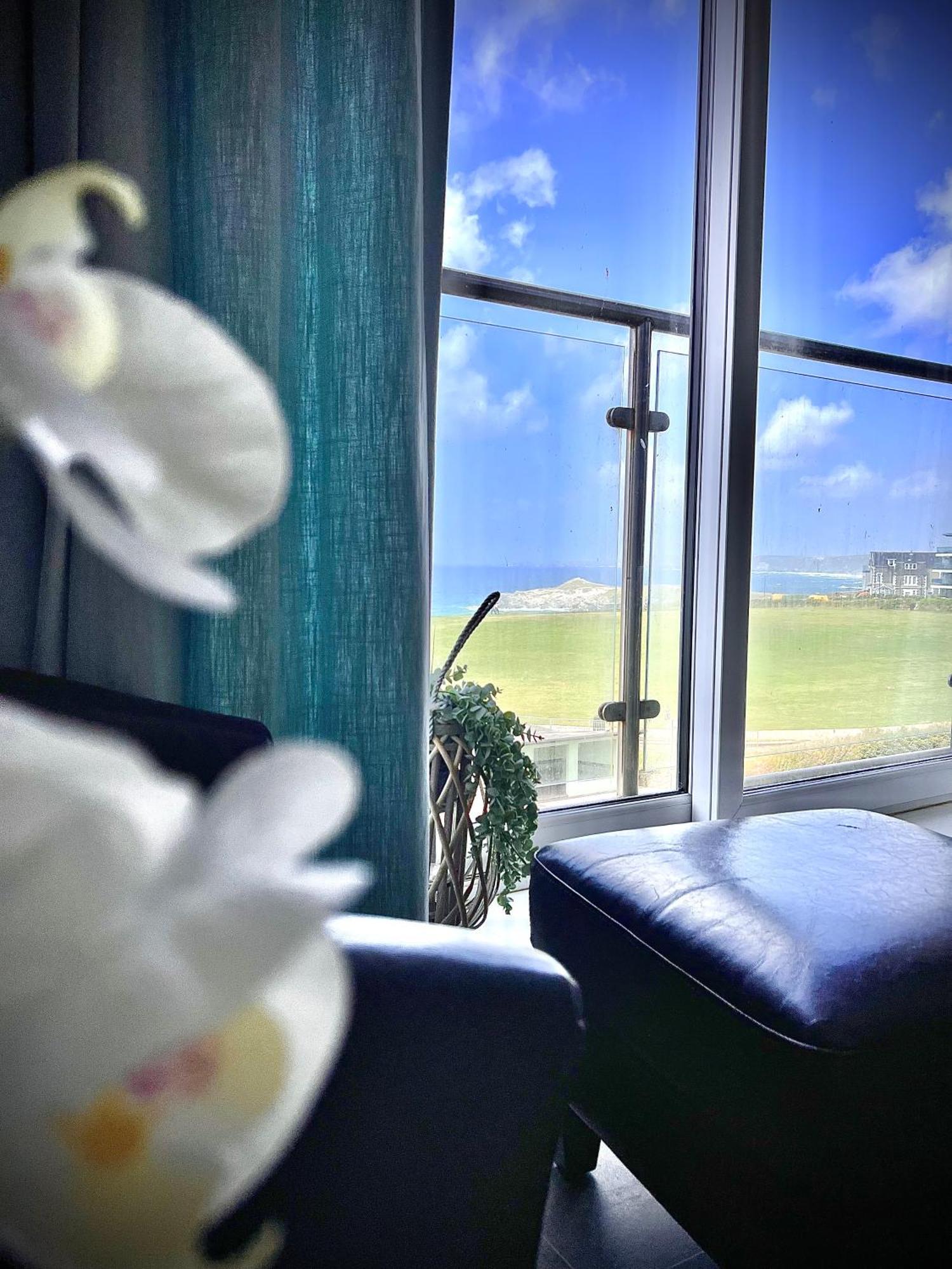 Stunning Sea Views, Luxury Apartment Beaches & Restaurants Are A Short Walk Away Ньюкі Екстер'єр фото